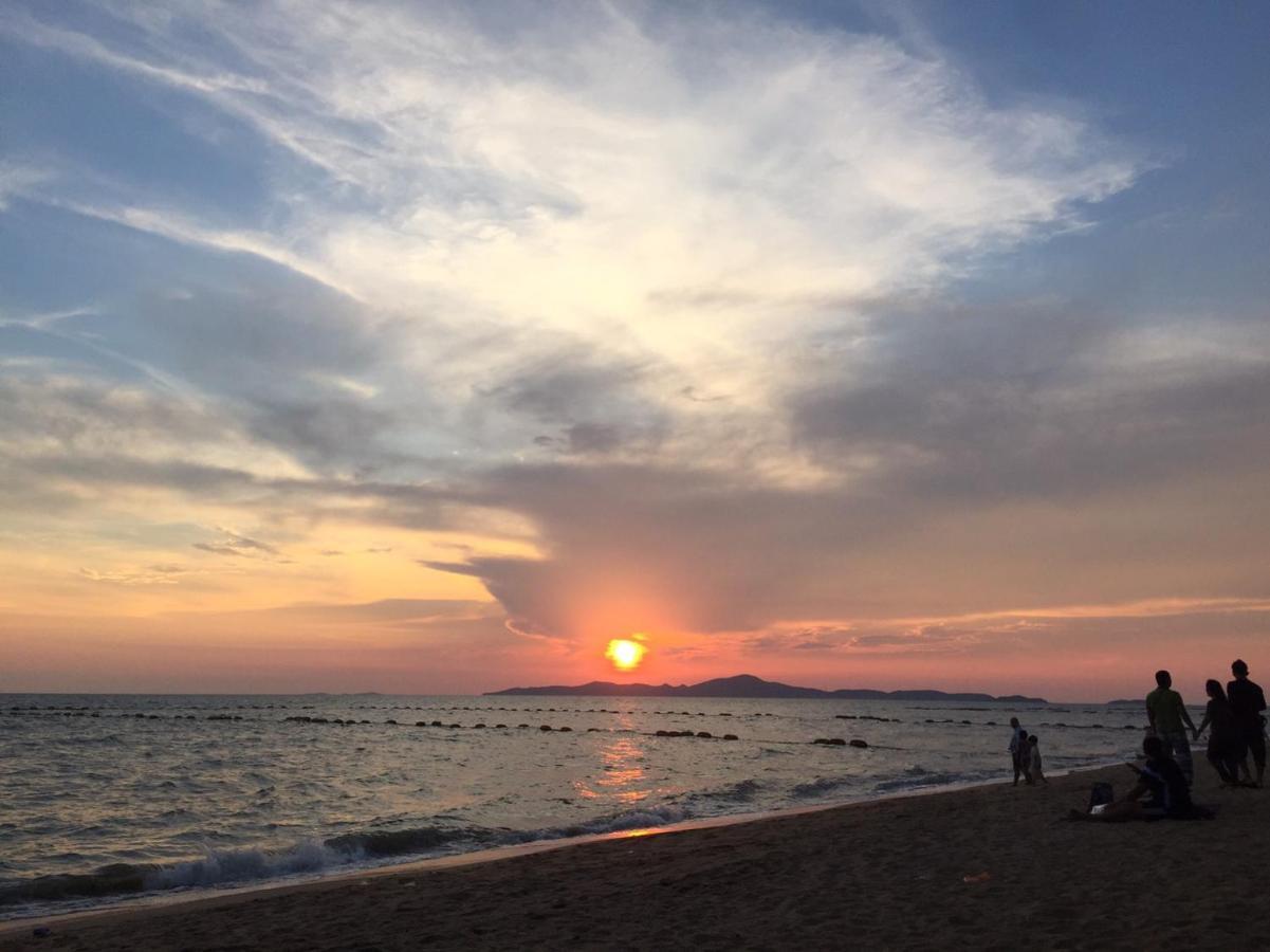 Soetnos Praia de Jomtien Exterior foto